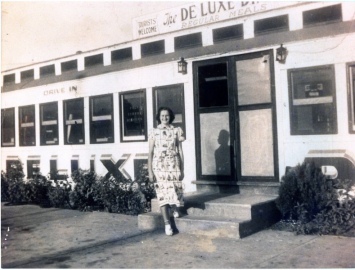 deluxe-exterior-before-jpg